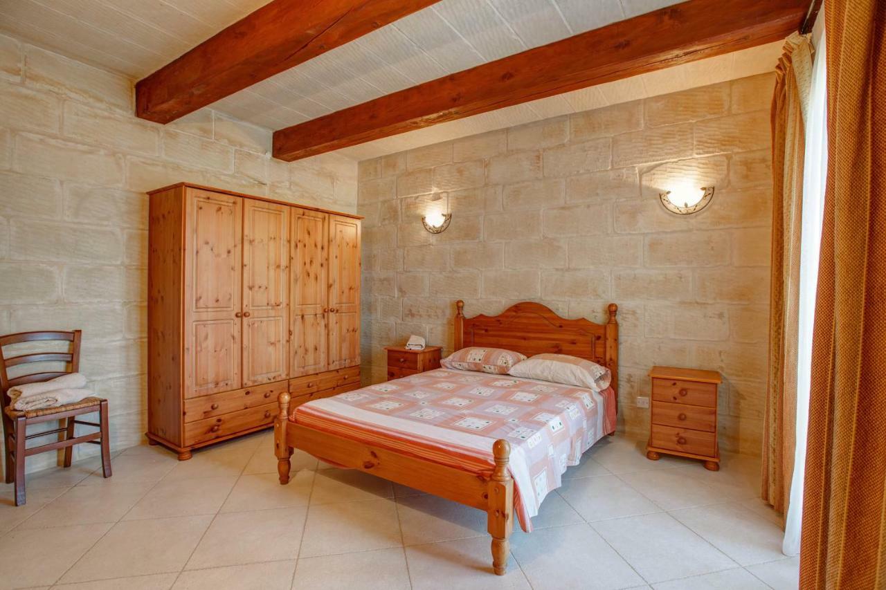 Għarb Il-Palma Holiday Farmhouse With Sunny Private Pool In Island Of Gozo מראה חיצוני תמונה
